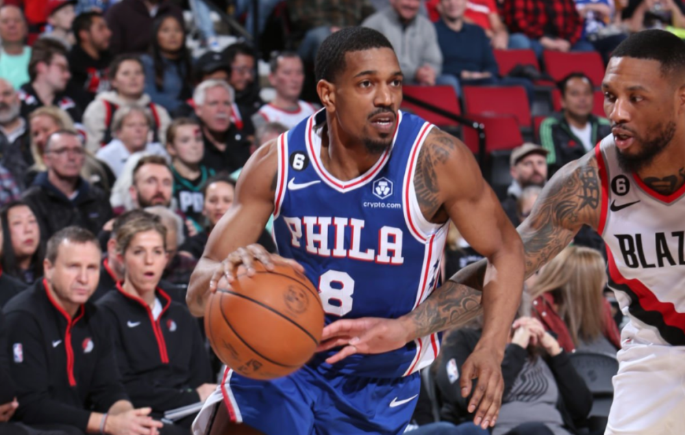 开云-费城76人训练开放日；清晨防线松动引欢呼；英超在即；身体对抗强度拉满的简单介绍